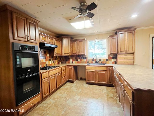 5015 Jasper Road, New Iberia, LA 70560