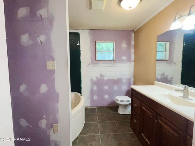 5015 Jasper Road, New Iberia, LA 70560