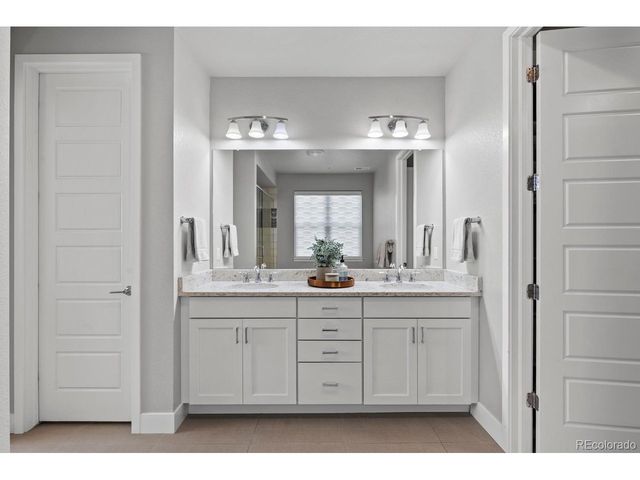 10424 Maplebrook Way, Highlands Ranch, CO 80126