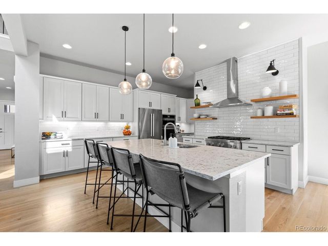 10424 Maplebrook Way, Highlands Ranch, CO 80126