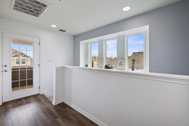 1058 Sand Post PL, San Marcos, TX 78666