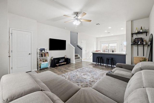 1058 Sand Post PL, San Marcos, TX 78666