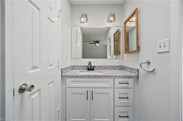 531 Dafia DR, Hampton, VA 23666