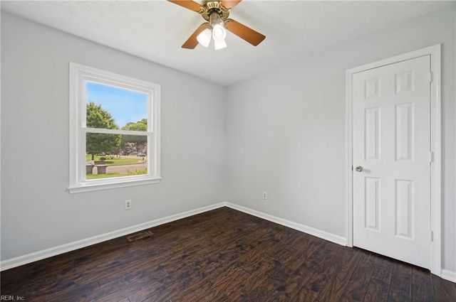 531 Dafia DR, Hampton, VA 23666