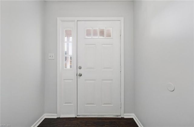 531 Dafia DR, Hampton, VA 23666