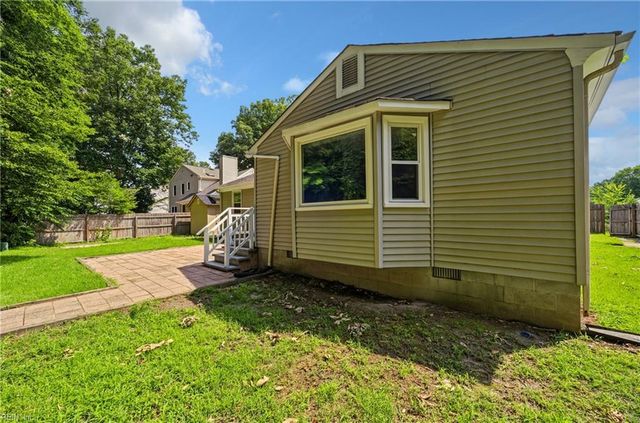 531 Dafia DR, Hampton, VA 23666