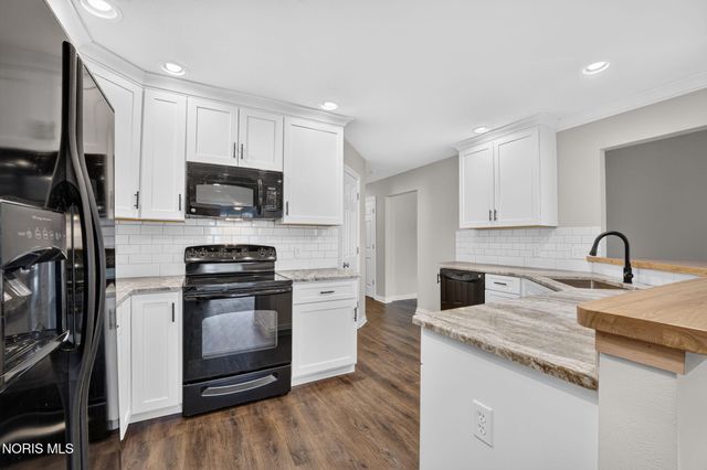 6945 Southpine Court, Maumee, OH 43537