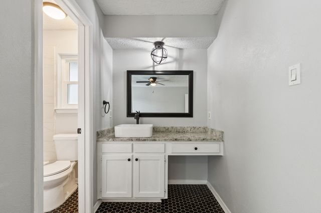 4209 Pleasant Hill Drive, Arlington, TX 76016