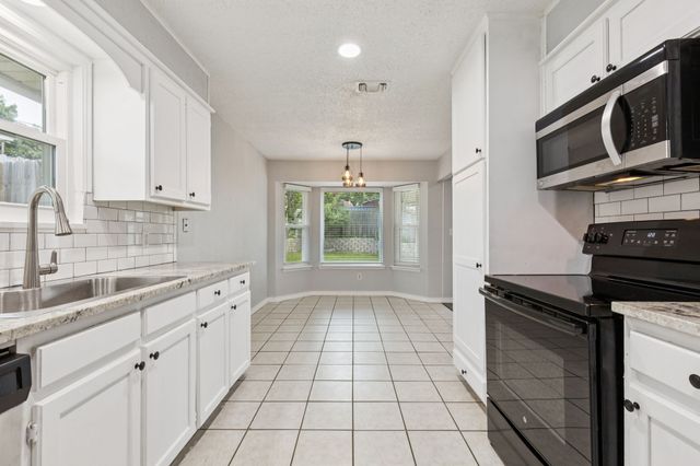 4209 Pleasant Hill Drive, Arlington, TX 76016