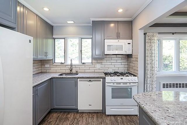 1084 Hicksville Road, Massapequa, NY 11758