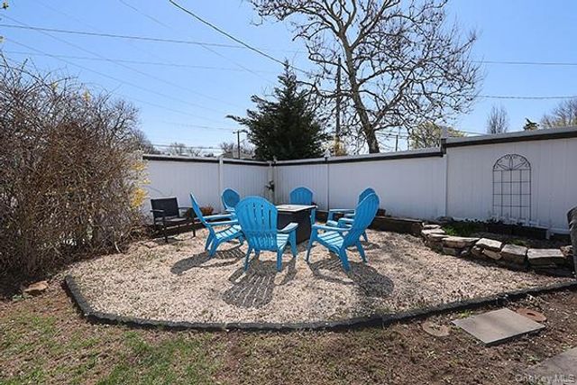 1084 Hicksville Road, Massapequa, NY 11758