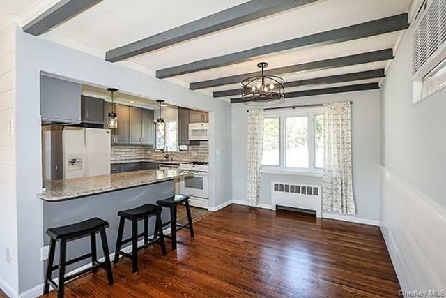 1084 Hicksville Road, Massapequa, NY 11758