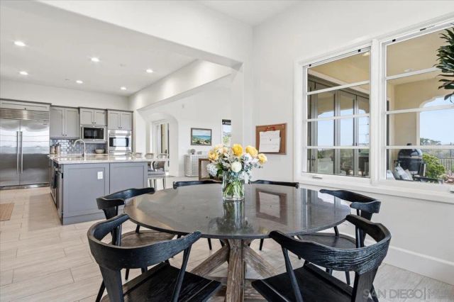 18370 Avenida Apice, Rancho Santa Fe, CA 92067