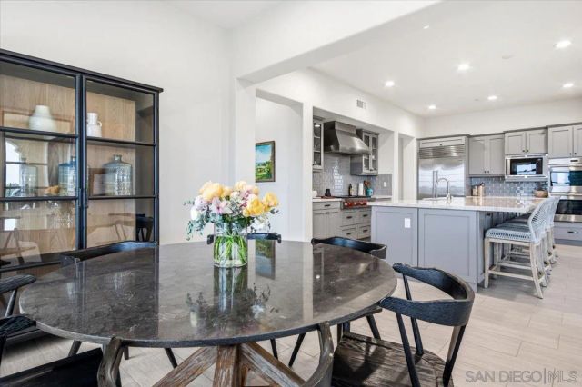 18370 Avenida Apice, Rancho Santa Fe, CA 92067