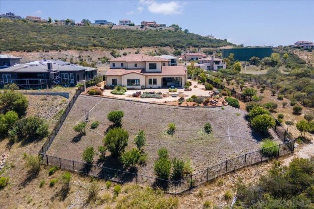 18370 Avenida Apice, Rancho Santa Fe, CA 92067