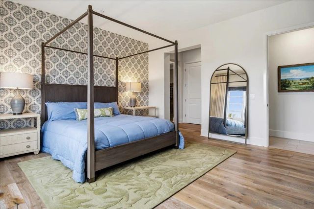 18370 Avenida Apice, Rancho Santa Fe, CA 92067