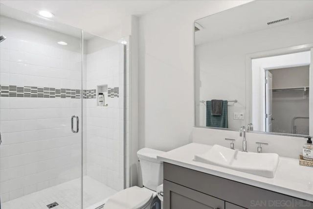 18370 Avenida Apice, Rancho Santa Fe, CA 92067