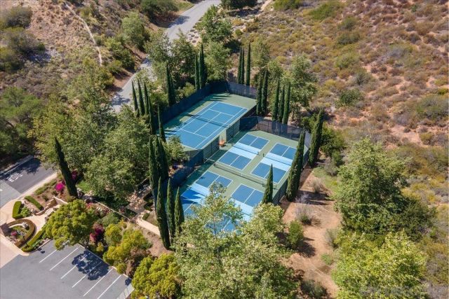 18370 Avenida Apice, Rancho Santa Fe, CA 92067
