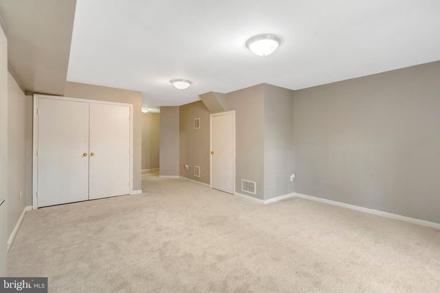 5680 WHITE DOVE LN, Clifton, VA 20124