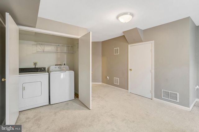 5680 WHITE DOVE LN, Clifton, VA 20124