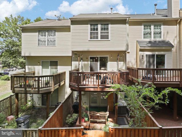 5680 WHITE DOVE LN, Clifton, VA 20124