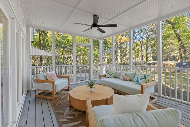 1019 Royalist Road, Mount Pleasant, SC 29464