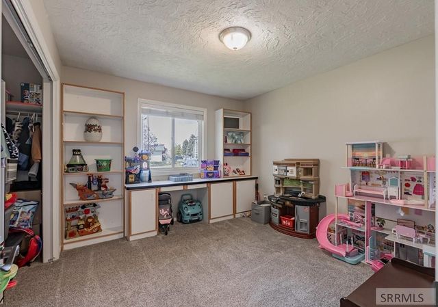 1858 Henry Street, Idaho Falls, ID 83401