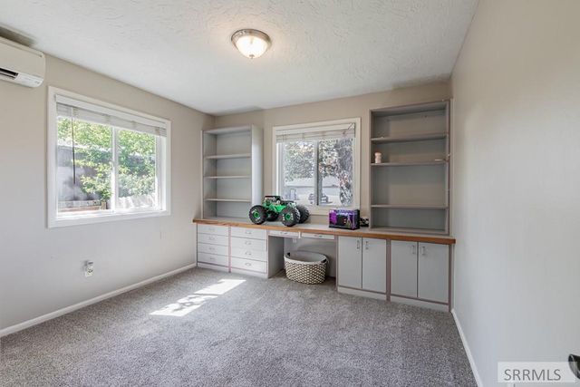 1858 Henry Street, Idaho Falls, ID 83401