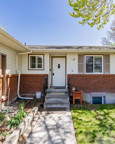 1858 Henry Street, Idaho Falls, ID 83401