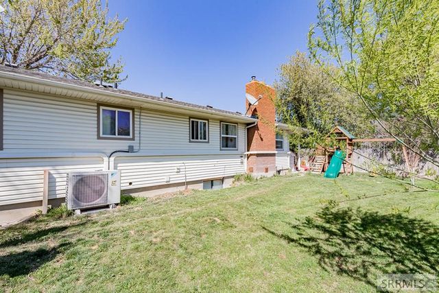 1858 Henry Street, Idaho Falls, ID 83401
