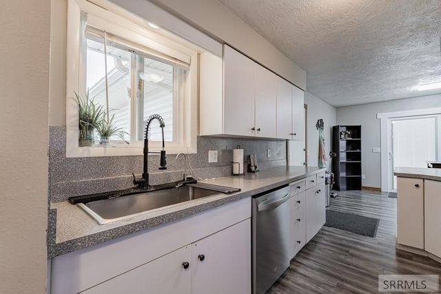 1858 Henry Street, Idaho Falls, ID 83401