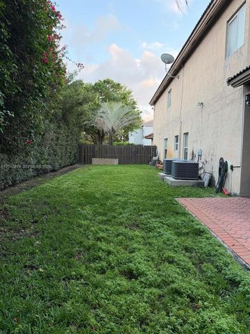 10773 NW 73rd Ter, Doral, FL 33178