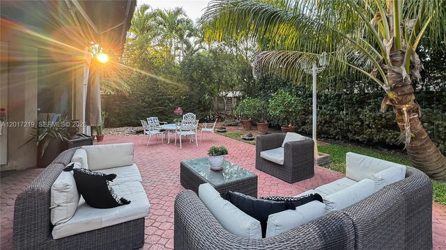 10773 NW 73rd Ter, Doral, FL 33178