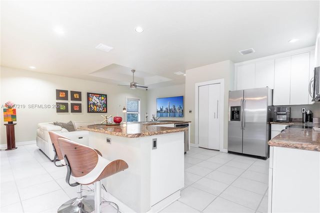 10773 NW 73rd Ter, Doral, FL 33178