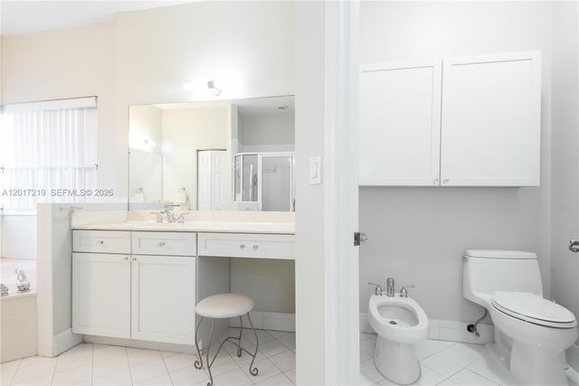 10773 NW 73rd Ter, Doral, FL 33178