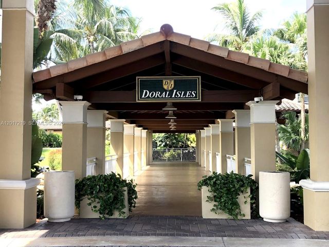 10773 NW 73rd Ter, Doral, FL 33178