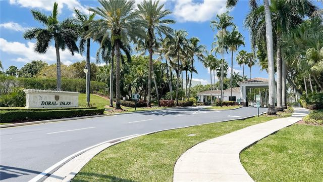 10773 NW 73rd Ter, Doral, FL 33178