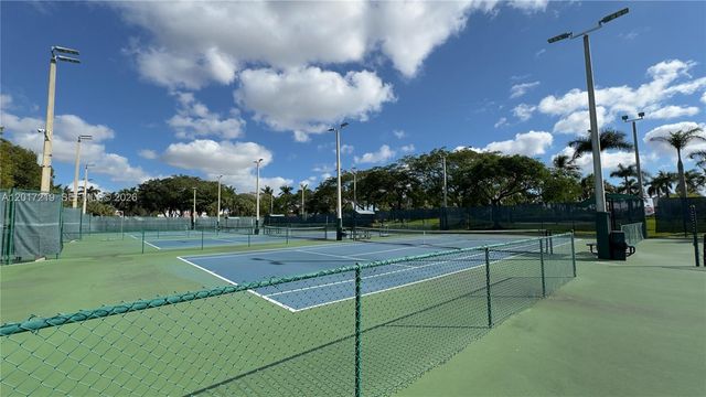 10773 NW 73rd Ter, Doral, FL 33178