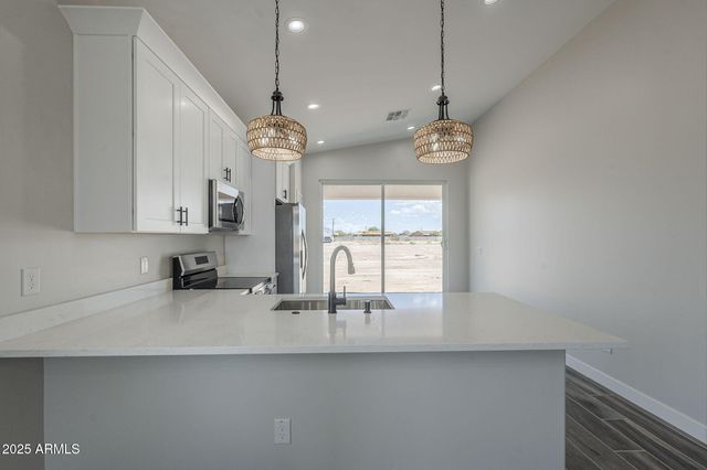 3615 N ZAPOTEC Avenue, Eloy, AZ 85131