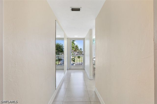 3608 Arctic CIR 514, Naples, FL 34112