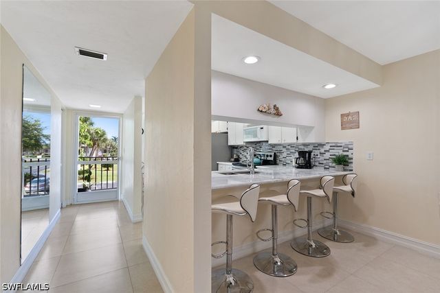 3608 Arctic CIR 514, Naples, FL 34112