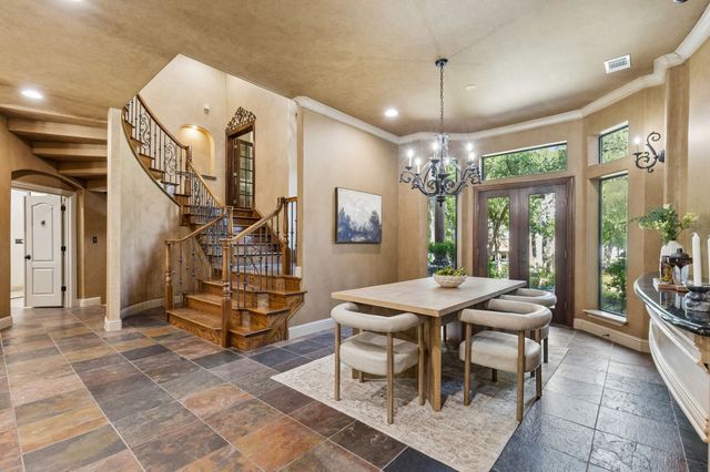 9 N Eagle Point A, Azle, TX 76020
