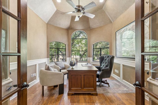 9 N Eagle Point A, Azle, TX 76020