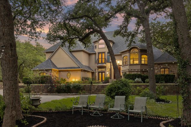 9 N Eagle Point A, Azle, TX 76020