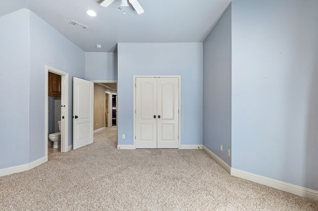 9 N Eagle Point A, Azle, TX 76020