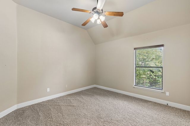 9 N Eagle Point A, Azle, TX 76020