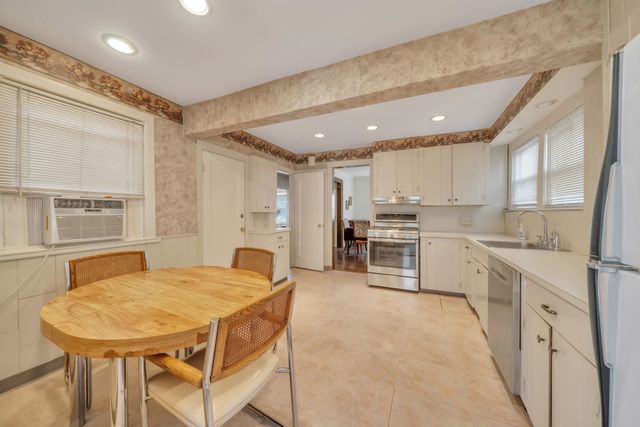 865 LIVINGSTON RD, Elizabeth, NJ 07208