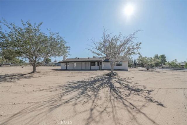 15194 Tacony Road, Apple Valley, CA 92307