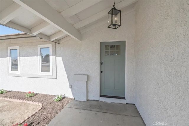 15194 Tacony Road, Apple Valley, CA 92307