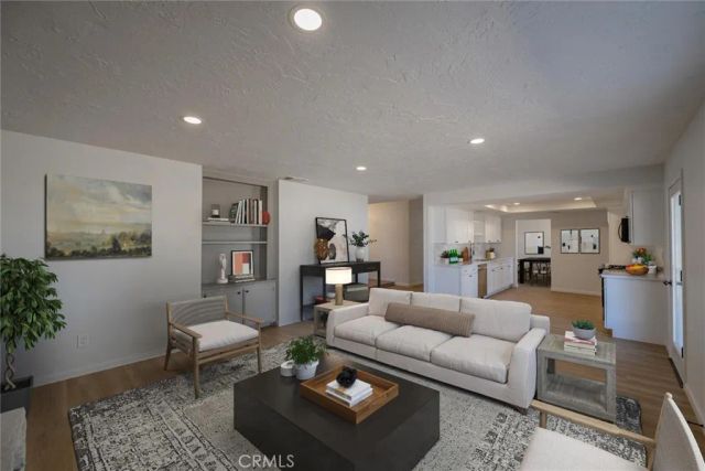 15194 Tacony Road, Apple Valley, CA 92307